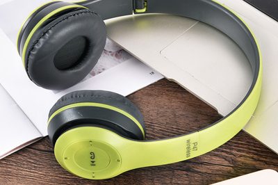 400 Over Ear Foldable Wireless Headphone Durability Bluethoo Headset with Mic (3)