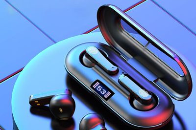 400Wireless Earphone Led Display Power Bank Headset Microphone (5)