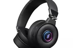 Noise cancelling headphone (26)