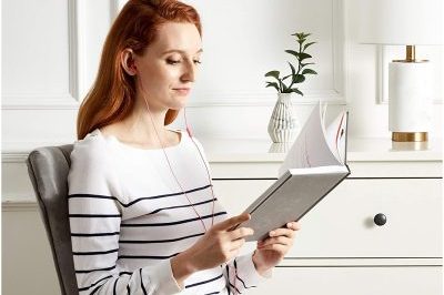 Black In-ear Wired Earbuds With Microphone (5)